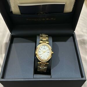 Porsamo Gold w/Blue Oval Luxury Women’s Bracelet Watch with Swarovski Crystals